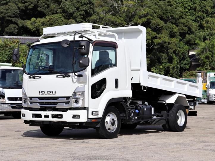 2021 Isuzu Forward Truck for sale, Japanese used car export - photo 1 of 21 | GULJI TRADERS