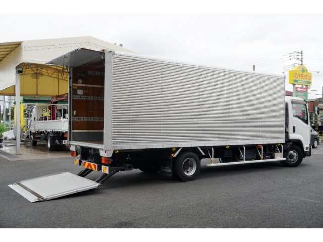 2021 Isuzu Forward - photo 1 2021 Isuzu Forward Truck for sale, Japanese used car export | GULJI TRADERS