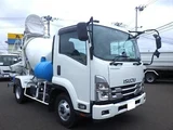 2022 Isuzu Forward Truck for sale, Japanese used car export - photo 2 of 21 | GULJI TRADERS
