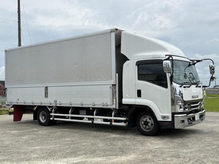 2023 Isuzu Forward Truck for sale, Japanese used car export - photo 1 of 21 | GULJI TRADERS