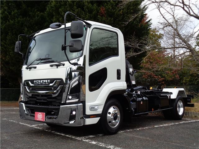 2025 Isuzu Forward - photo 1 2025 Isuzu Forward Truck for sale, Japanese used car export - photo 1 of 34 | GULJI TRADERS