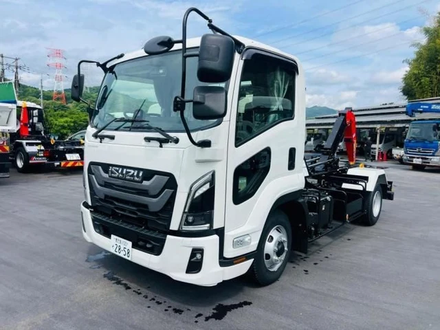 2025 Isuzu Forward Truck for sale, Japanese used car export | GULJI TRADERS
