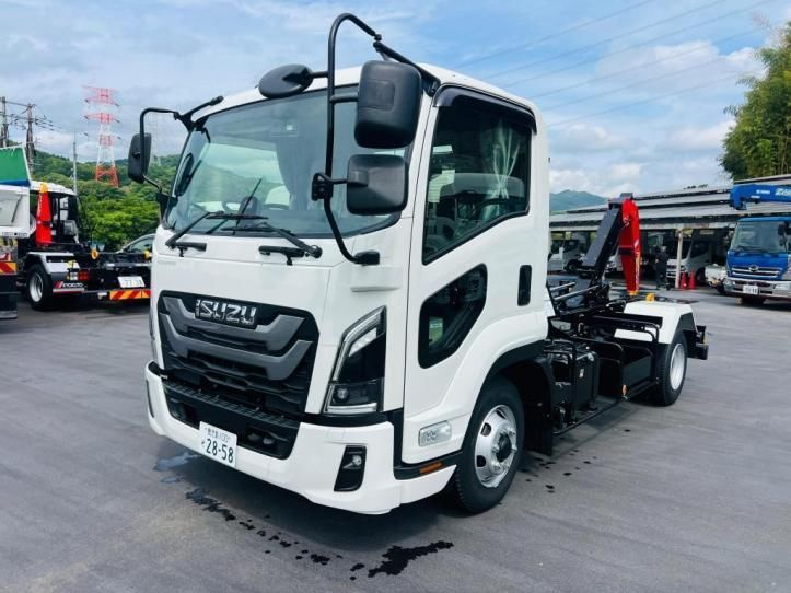 2025 Isuzu Forward Truck for sale, Japanese used car export - photo 1 of 21 | GULJI TRADERS