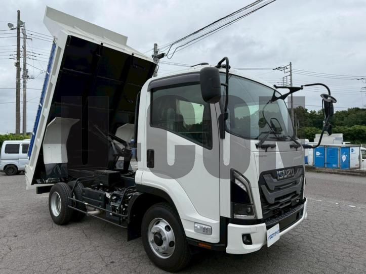 2025 Isuzu Forward - photo 1 2025 Isuzu Forward Truck for sale, Japanese used car export - photo 1 of 21 | GULJI TRADERS