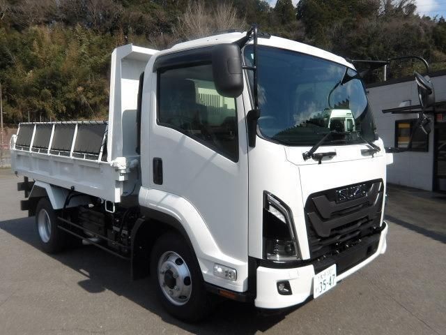 2025 Isuzu Forward Truck for sale, Japanese used car export - photo 1 of 21 | GULJI TRADERS