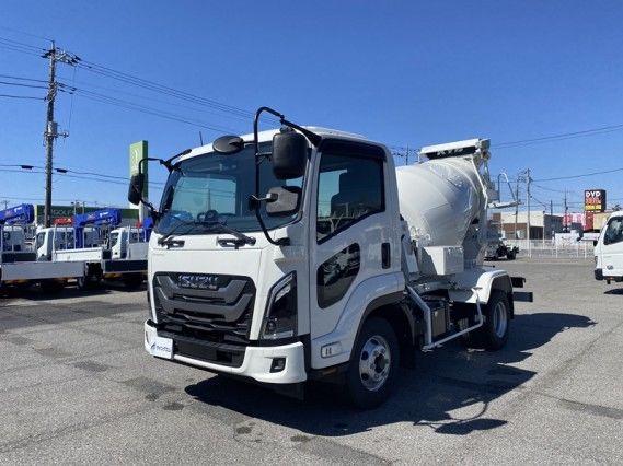 2025 Isuzu Forward Truck for sale, Japanese used car export | GULJI TRADERS