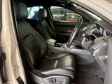 2018 Jaguar E-Pace Base Other SUV for sale, Japanese used car export - photo 7 of 20 | GULJI TRADERS