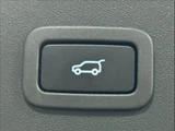 2018 Jaguar E-Pace Base White SUV for sale, Japanese used car export - photo 9 of 20 | GULJI TRADERS