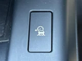 2019 Jaguar E-Pace E-PACE R Dynamic S 180PS 4WD Black SUV for sale, Japanese used car export - photo 11 of 24 | GULJI TRADERS
