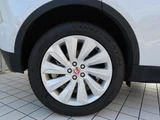 2020 Jaguar E-Pace R-Dynamic SE 250PS White SUV for sale, Japanese used car export - photo 21 of 24 | GULJI TRADERS