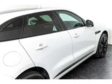 2022 Jaguar F-PACE R Dynamic HSE 2.0L P250 4WD SUV for sale, Japanese used car export - photo 22 of 80 | GULJI TRADERS