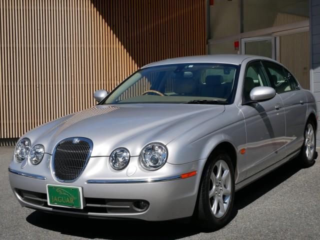 2005 Jaguar S-TYPE 3.0V6 - photo 1 2005 Jaguar S-TYPE 3.0V6 Sedan for sale, Japanese used car export - photo 1 of 9 | GULJI TRADERS