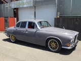 1991 Jaguar Sovereign Sedan for sale, Japanese used car export - photo 5 of 12 | GULJI TRADERS