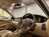 2009 Jaguar X-TYPE Sedan for sale, Japanese used car export - photo 8 of 24 | GULJI TRADERS