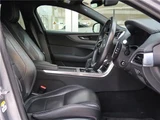 2019 Jaguar XE XE R- Dynamic SE Sedan for sale, Japanese used car export - photo 27 of 30 | GULJI TRADERS