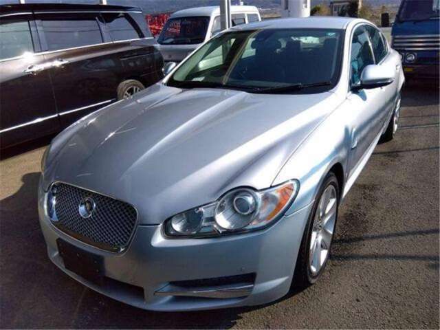 2011 Jaguar XF Sedan for sale, Japanese used car export - photo 1 of 8 | GULJI TRADERS