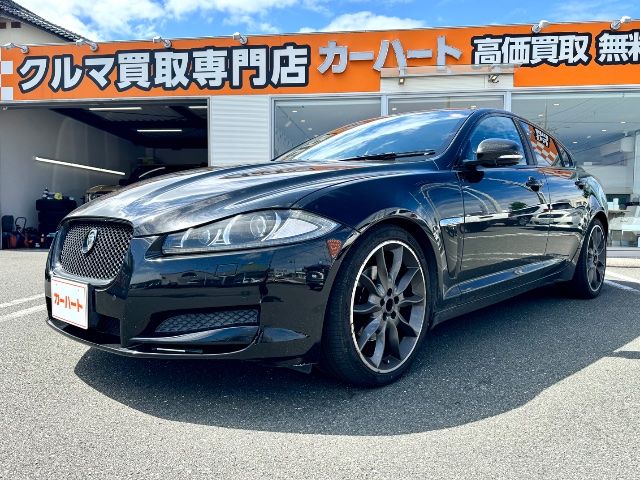 2012 Jaguar XF - photo 1 2012 Jaguar XF Sedan for sale, Japanese used car export - photo 1 of 24 | GULJI TRADERS