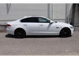 2017 Jaguar XF 2.5t Sedan for sale, Japanese used car export - photo 4 of 9 | GULJI TRADERS