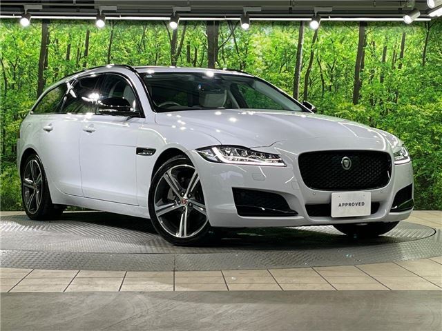 2018 Jaguar XF XF Sport Sedan for sale, Japanese used car export - photo 1 of 30 | GULJI TRADERS