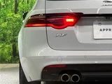 2018 Jaguar XF XF Sport Sedan for sale, Japanese used car export - photo 17 of 30 | GULJI TRADERS