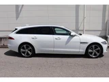 2019 Jaguar XF XF Sport Sedan for sale, Japanese used car export - photo 4 of 9 | GULJI TRADERS