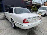 2007 Jaguar XJ XJ 4.2 Sedan for sale, Japanese used car export - photo 14 of 37 | GULJI TRADERS