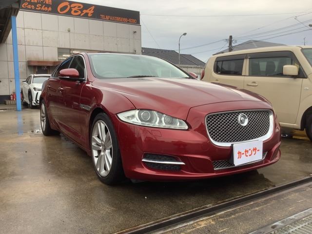 2013 Jaguar XJ XJ 3.0 - photo 1 2013 Jaguar XJ XJ 3.0 Sedan for sale, Japanese used car export - photo 1 of 24 | GULJI TRADERS