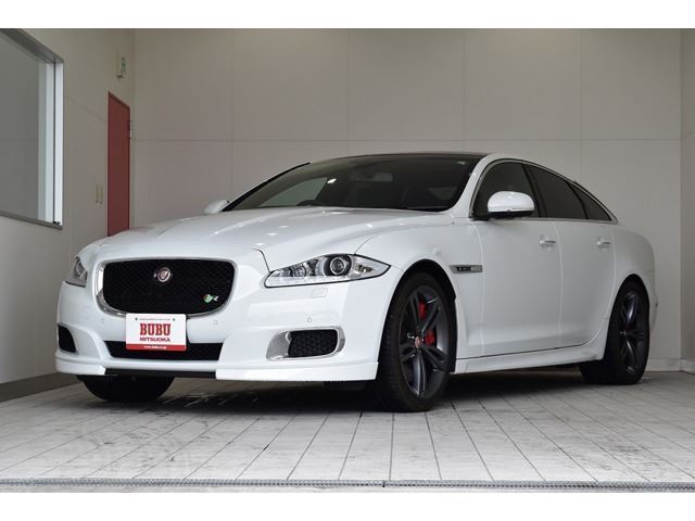 2015 Jaguar XJ XJR - photo 1 2015 Jaguar XJ XJR Sedan for sale, Japanese used car export - photo 1 of 12 | GULJI TRADERS