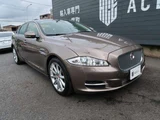 2015 Jaguar XJ XJ 2.0 Sedan for sale, Japanese used car export - photo 20 of 39 | GULJI TRADERS