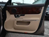 2015 Jaguar XJ XJ 2.0 Sedan for sale, Japanese used car export - photo 37 of 39 | GULJI TRADERS