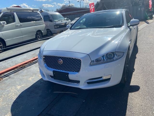 2017 Jaguar XJ XJ Sedan for sale, Japanese used car export - photo 1 of 47 | GULJI TRADERS
