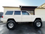 2001 Jeep Cherokee Sport 4WD SUV for sale, Japanese used car export - photo 3 of 11 | GULJI TRADERS