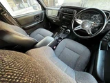 2001 Jeep Cherokee Sport 4WD SUV for sale, Japanese used car export - photo 5 of 11 | GULJI TRADERS