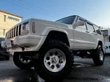 2001 Jeep Cherokee Sport 4WD SUV for sale, Japanese used car export - photo 8 of 11 | GULJI TRADERS