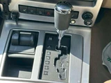 2009 Jeep Cherokee 4WD SUV for sale, Japanese used car export - photo 12 of 56 | GULJI TRADERS