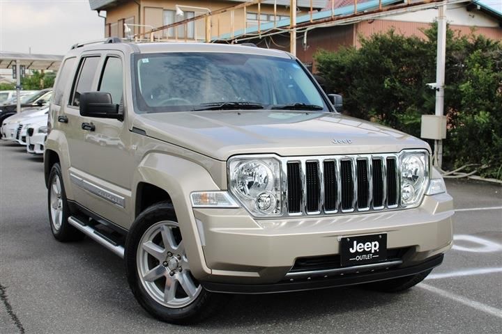 2011 Jeep Cherokee SUV for sale, Japanese used car export - photo 1 of 30 | GULJI TRADERS