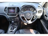 2014 Jeep Cherokee 4WD SUV for sale, Japanese used car export - photo 25 of 37 | GULJI TRADERS