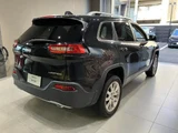 2014 Jeep Cherokee 4WD Limited SUV for sale, Japanese used car export - photo 2 of 10 | GULJI TRADERS