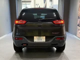 2015 Jeep Cherokee 4WD SUV for sale, Japanese used car export - photo 2 of 10 | GULJI TRADERS
