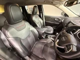 2015 Jeep Cherokee 4WD SUV for sale, Japanese used car export - photo 4 of 10 | GULJI TRADERS