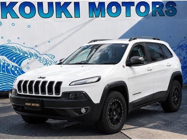 2015 Jeep Cherokee 4WD - photo 1 2015 Jeep Cherokee 4WD SUV for sale, Japanese used car export - photo 1 of 24 | GULJI TRADERS