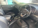 2015 Jeep Cherokee 4WD SUV for sale, Japanese used car export - photo 10 of 24 | GULJI TRADERS