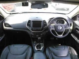 2015 Jeep Cherokee 4WD LTD SUV for sale, Japanese used car export - photo 8 of 10 | GULJI TRADERS