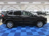 2016 Jeep Cherokee 4WD Bluetooth SUV for sale, Japanese used car export - photo 9 of 58 | GULJI TRADERS