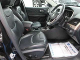2016 Jeep Cherokee 4WD Bluetooth SUV for sale, Japanese used car export - photo 17 of 58 | GULJI TRADERS