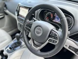 2018 Jeep Cherokee 4WD SUV for sale, Japanese used car export - photo 6 of 23 | GULJI TRADERS