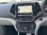 2018 Jeep Cherokee 4WD SUV for sale, Japanese used car export - photo 16 of 23 | GULJI TRADERS