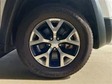 2018 Jeep Cherokee SUV for sale, Japanese used car export - photo 11 of 23 | GULJI TRADERS