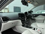 2018 Jeep Cherokee SUV for sale, Japanese used car export - photo 18 of 30 | GULJI TRADERS
