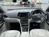 2018 Jeep Cherokee SUV for sale, Japanese used car export - photo 19 of 30 | GULJI TRADERS